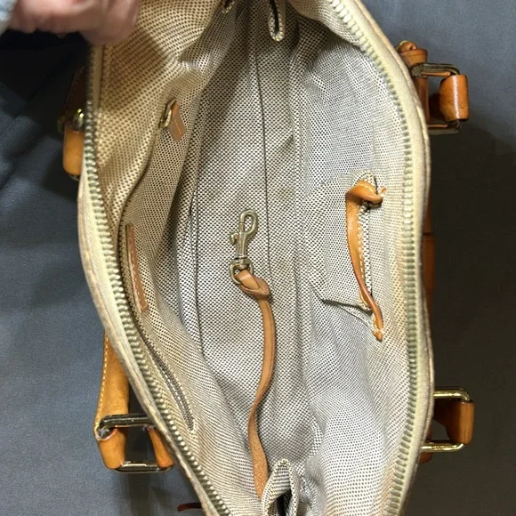 Dooney & Bourke 1975 - Picture 8 of 15